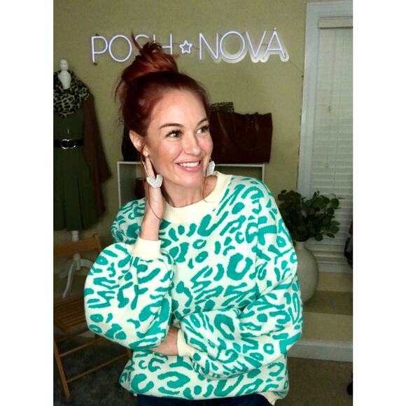 Alyssa Exotic Bubble Sleeve Sweater-Green - Picture 1 of 3